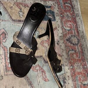 Gucci Black and Beige Sandals